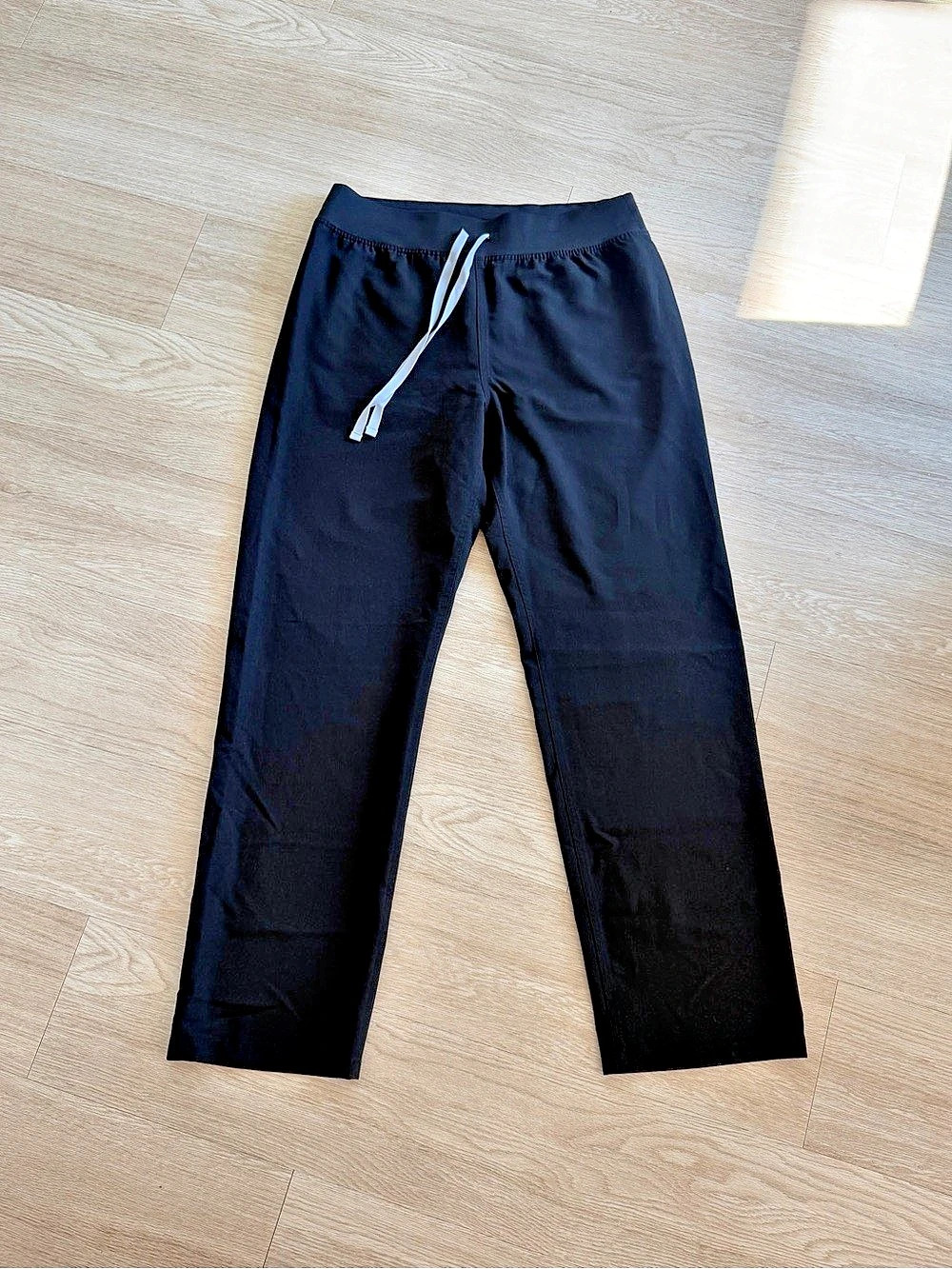 FIGS Livingston Black Scrub Pants Womens Large 30.5” Inseam EUC Bottoms
